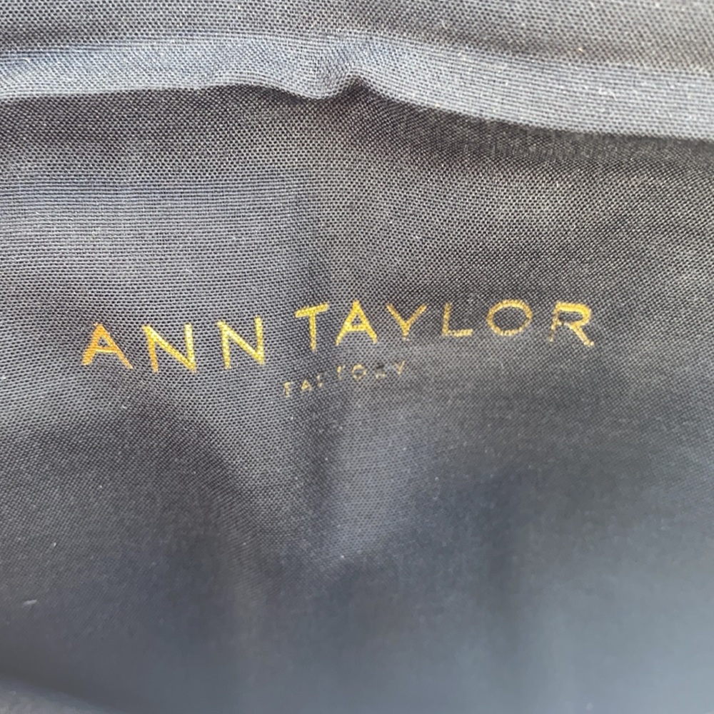 NWT Ann Taylor Wallet 10βX8β Excellent Condition ππ π§πΎββοΈ π π - Picture 2 of 8